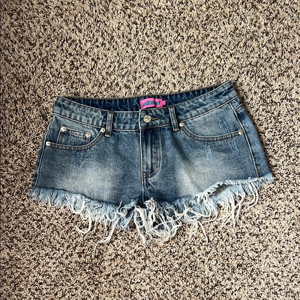 EUC Edikted Erika denim cut off. Size small